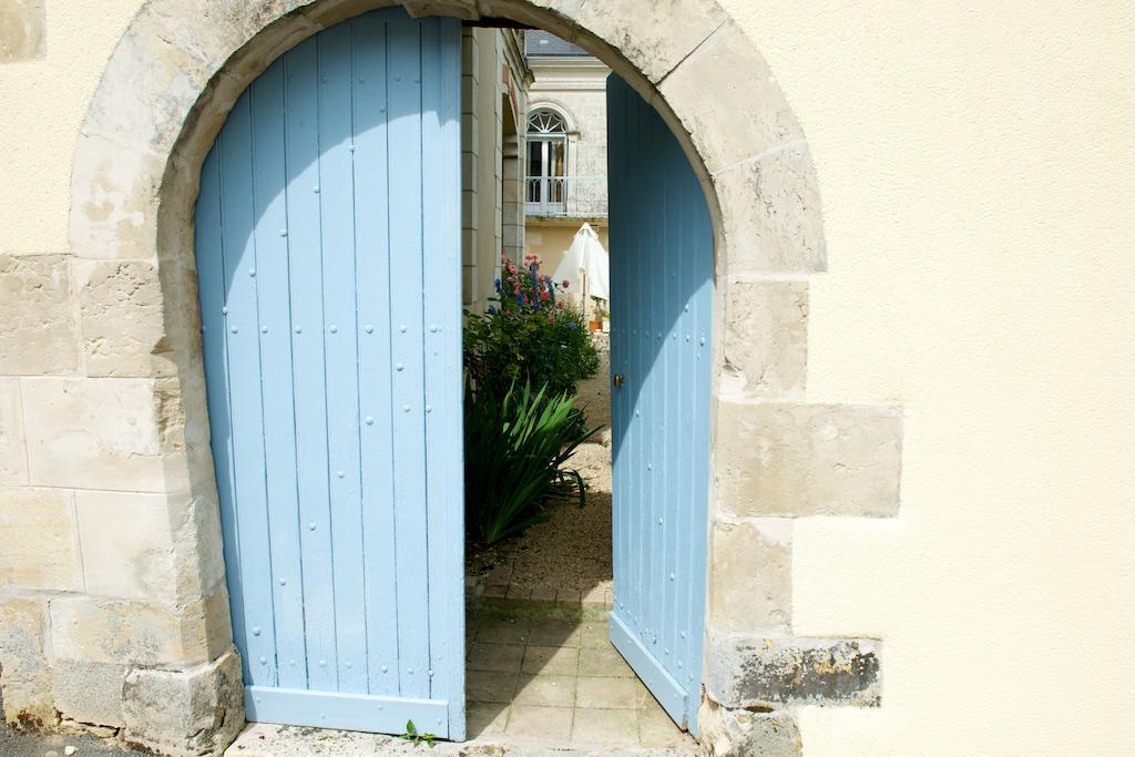 La Roseraie Neuville-de-Poitou Екстер'єр фото