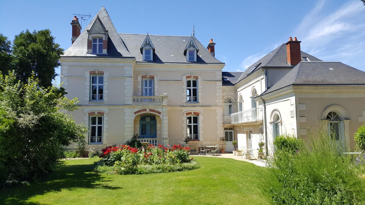 La Roseraie Neuville-de-Poitou Екстер'єр фото